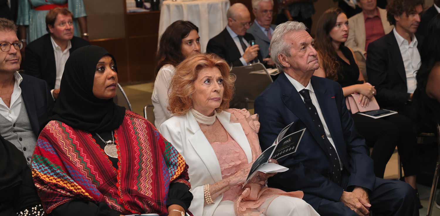 La directrice principale de l’Africa Investment Forum Chinelo Anohu, a fait une présentation à Genève devant des membres de la Chambre de commerce et d’industrie arabo-suisse et du Dubai Multi Commodities Center, ainsi que plusieurs autres participants.